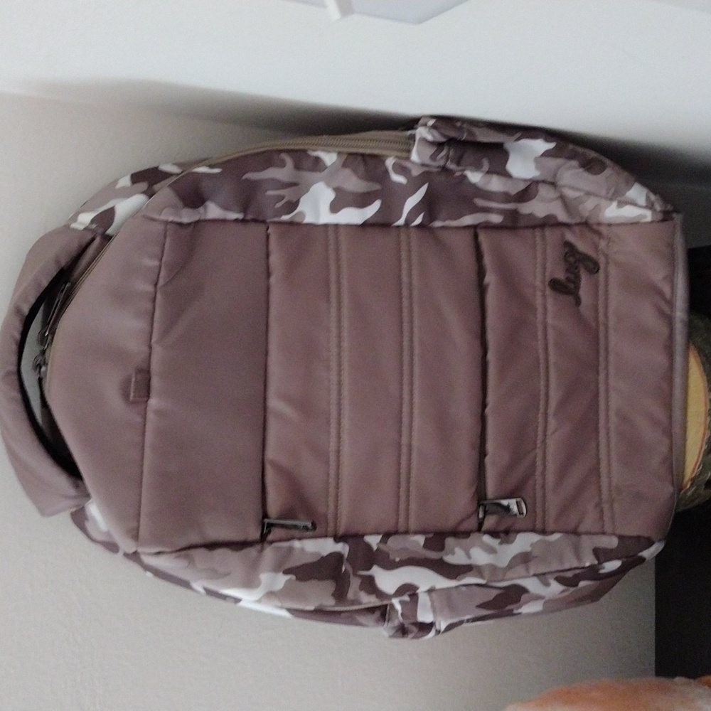 NWOT Lug Hopper backpack Camo Taupe